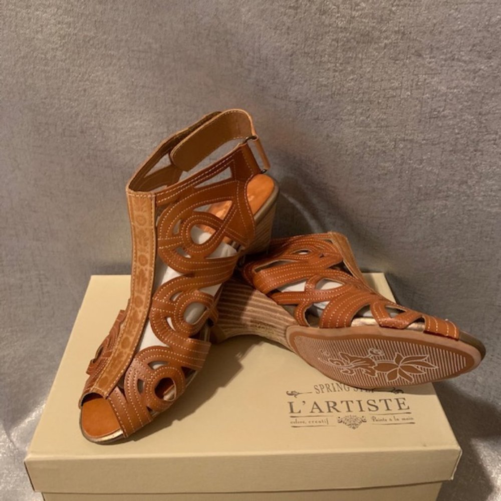 *NIB* L'Artiste Spring Step FLOURISH SANDAL 8.5